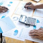 Comment faire une analyse concurrentielle en 5 étapes simples