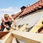 Rénovation de toiture : dans quelles mesures déclarer les travaux à la mairie?